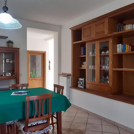 Pane E Cioccolata Appartement Foligno Buitenkant foto